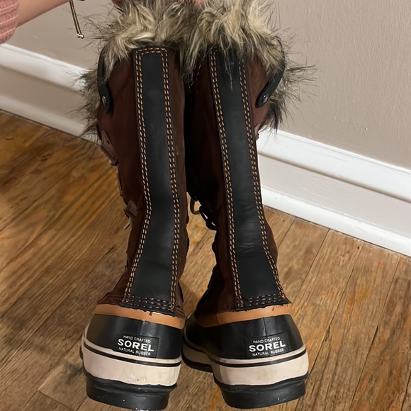 Sorel Joan of Arctic Waterproof Boot - Picture 4 of 7